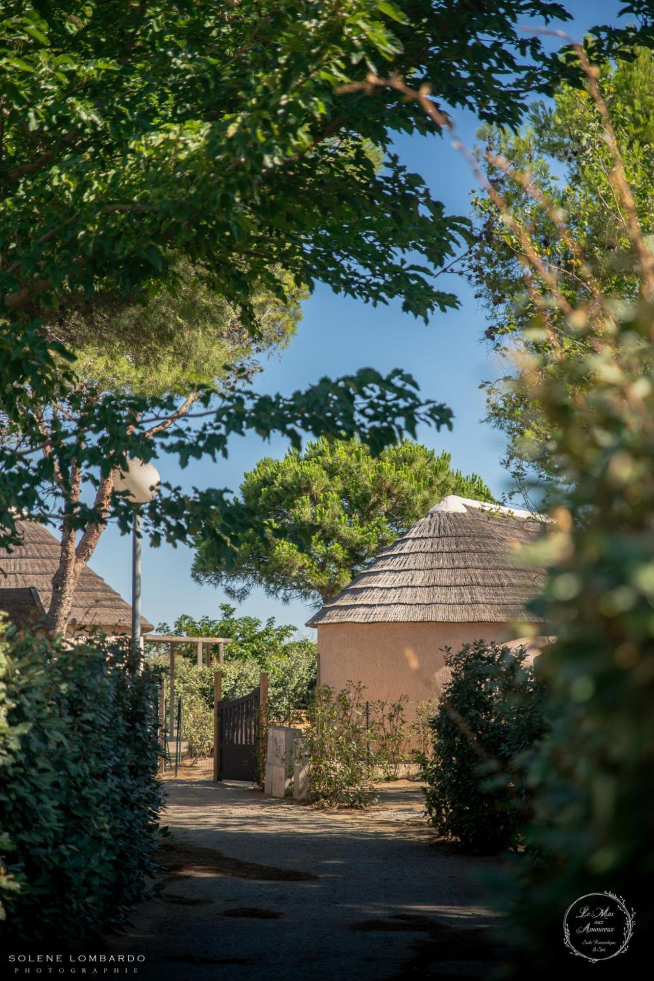 Le Mas Aux Amoureux , Suite Romantique Et Spa Le Barcares Ngoại thất bức ảnh